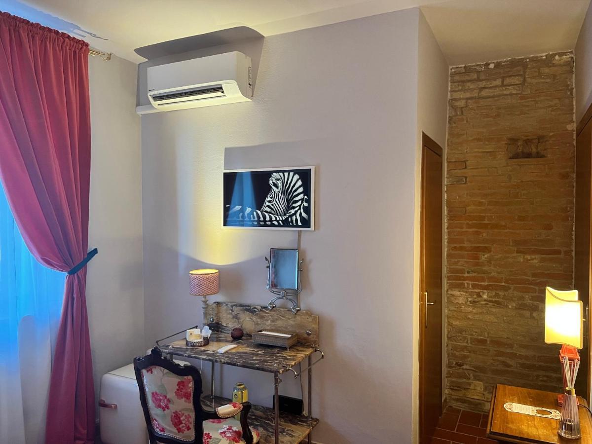 La Casa D'Ambra Villa Torre A Castello Luaran gambar